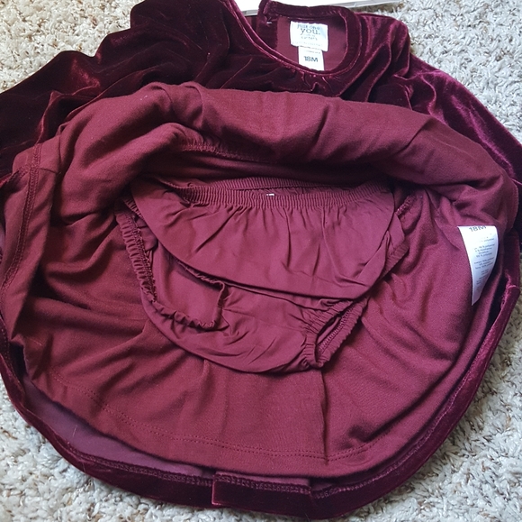 Baby girl burgandy dress 3 & 9 months - Picture 4 of 6